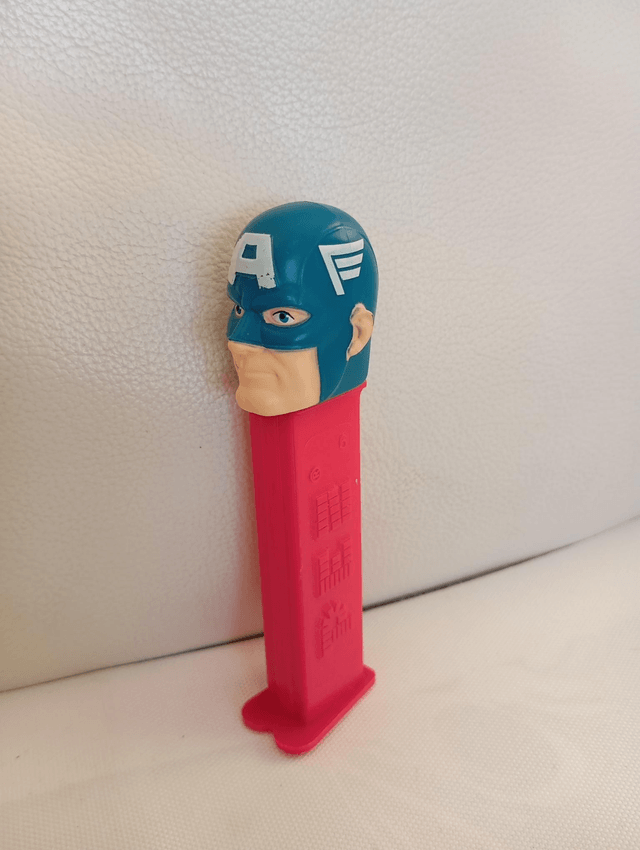 Distributeur PEZ Captain America 
