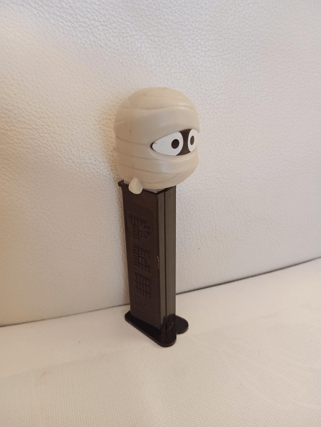 Distributeur PEZ Momie 