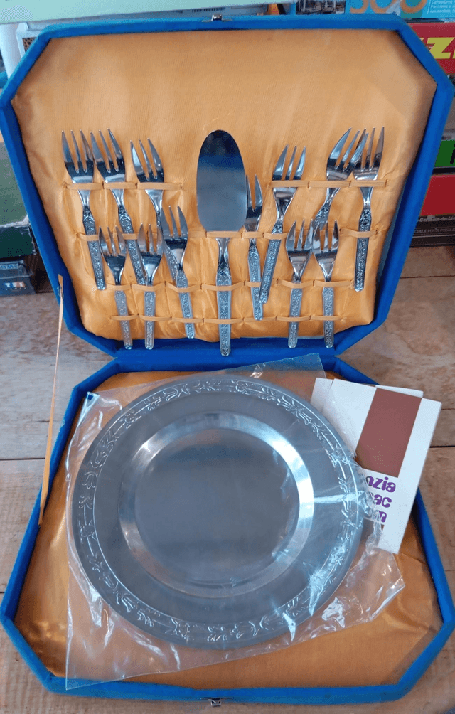 Ménagère pour dessert en inox