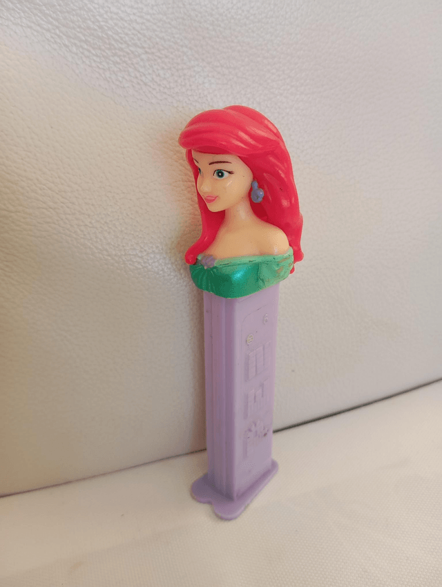 Distributeur PEZ La petite sirène 