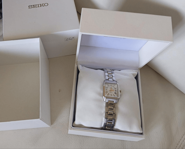 Montre Seiko Premier SXD-790